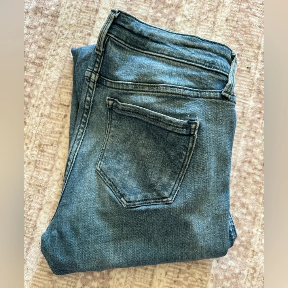 Old Navy Mid Rise Super-Skinny Jeans Size 4 (RN 54023)